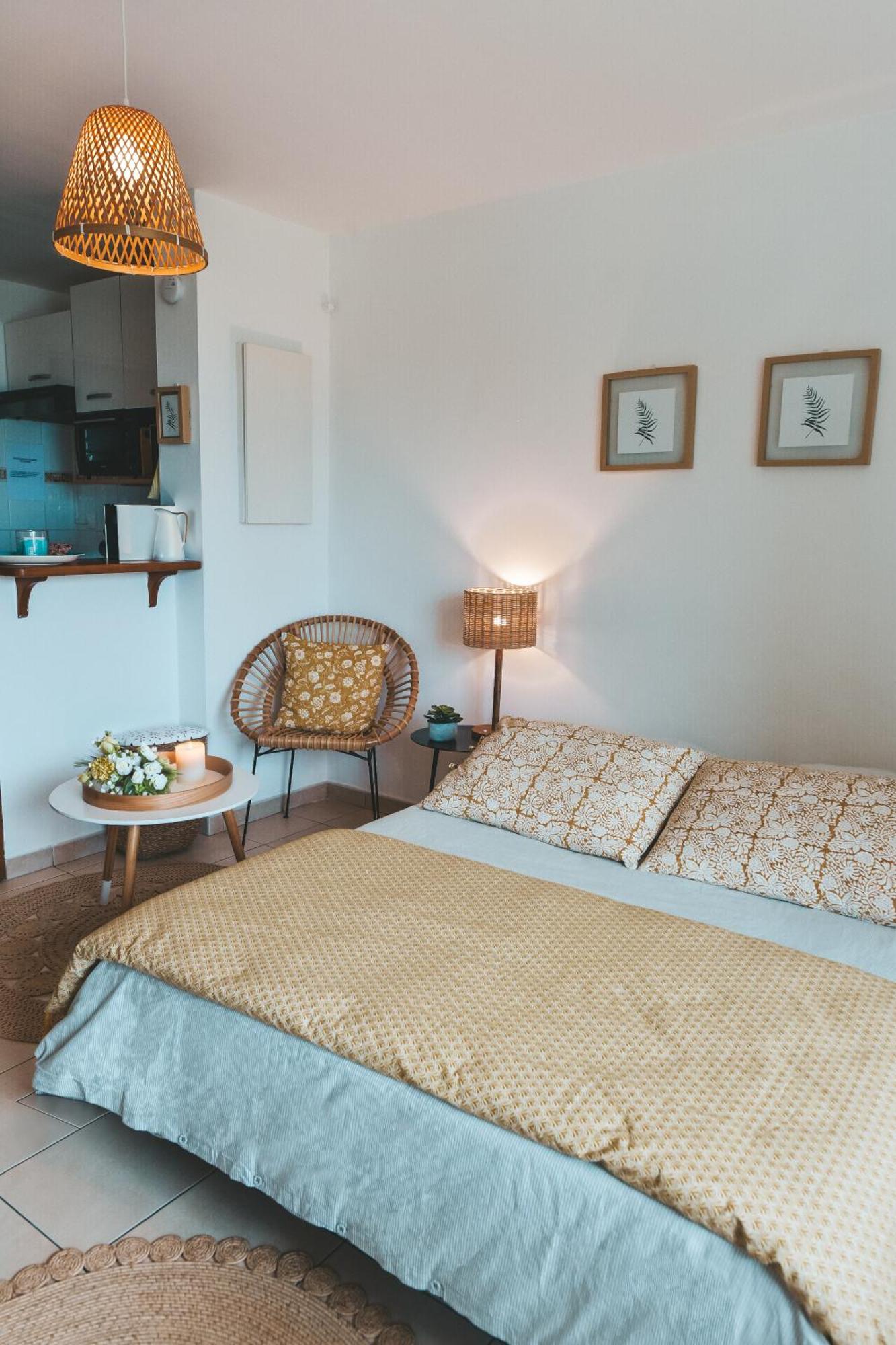 Studio Cosy Alice Saint Pierre Esterno foto
